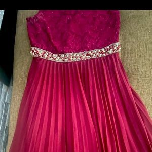 Vestido en buenas condiciones sólo una puesta